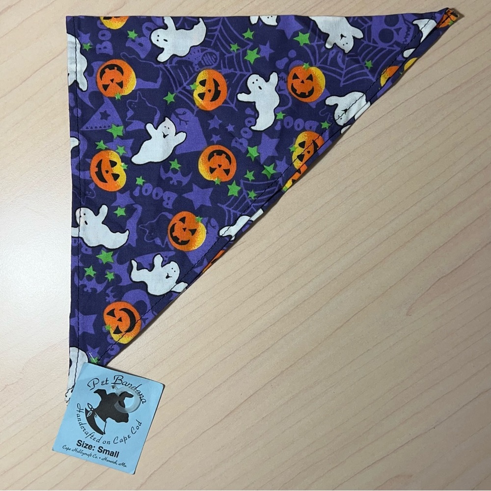 NWT Halloween Pet Bandana Handcrafted on Cape Cod, Triangle Size 18" x 13" x 13"